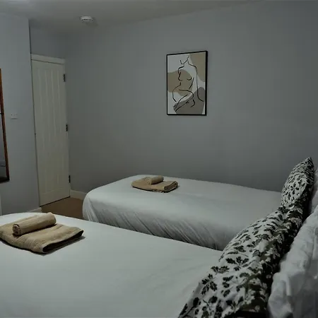 Апартаменти 2bed Flat In Filton Бристоль