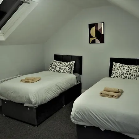 2bed Flat In Filton 公寓